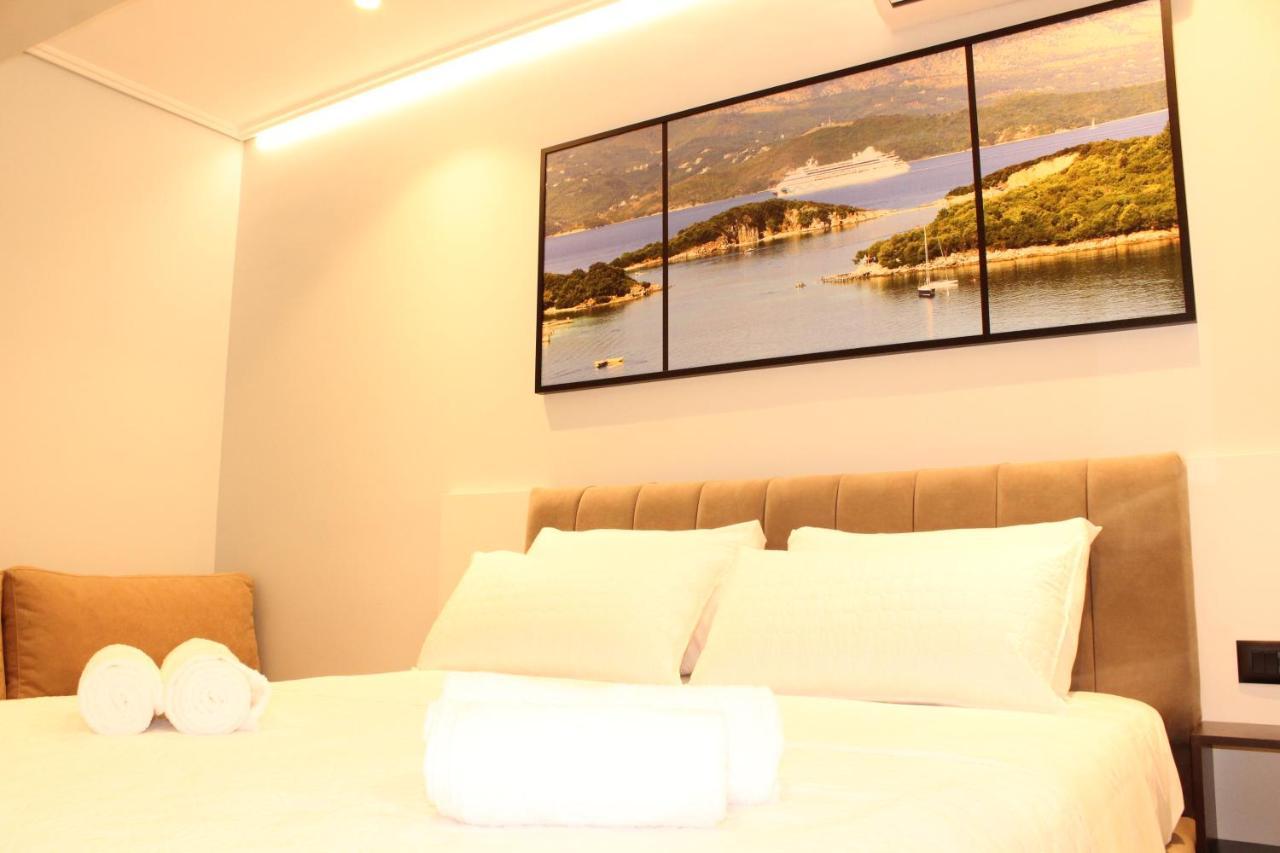 Bebi Hotel And Apartments Sarandë Exterior foto