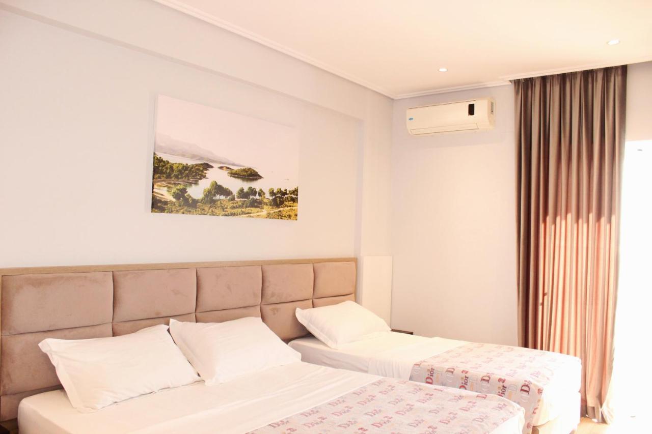 Bebi Hotel And Apartments Sarandë Exterior foto