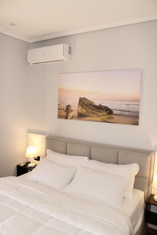 Bebi Hotel And Apartments Sarandë Exterior foto