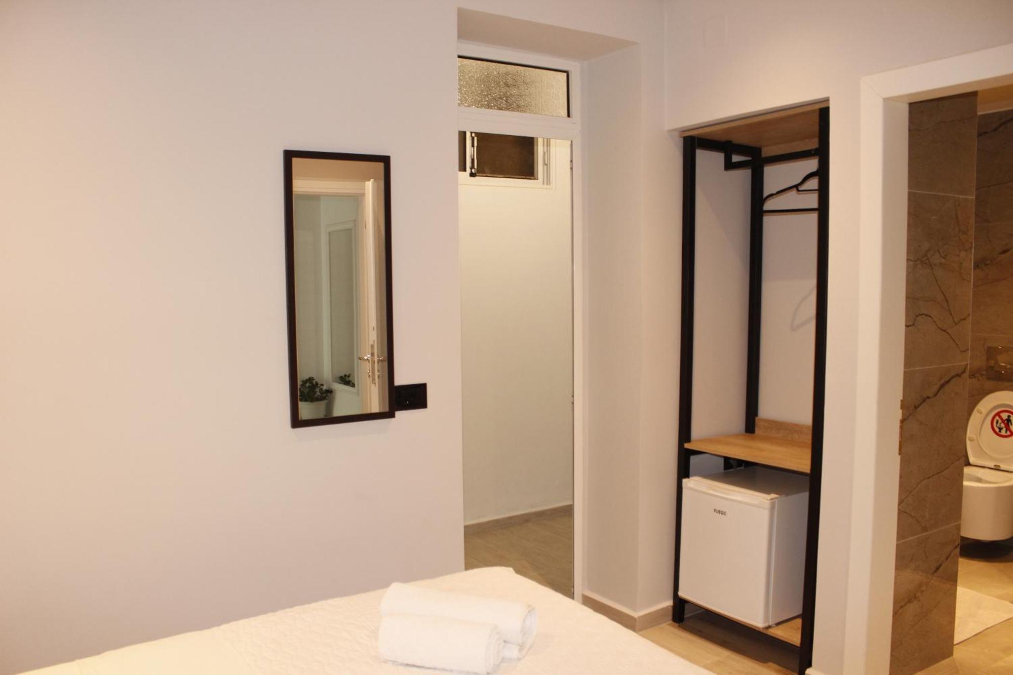 Bebi Hotel And Apartments Sarandë Exterior foto