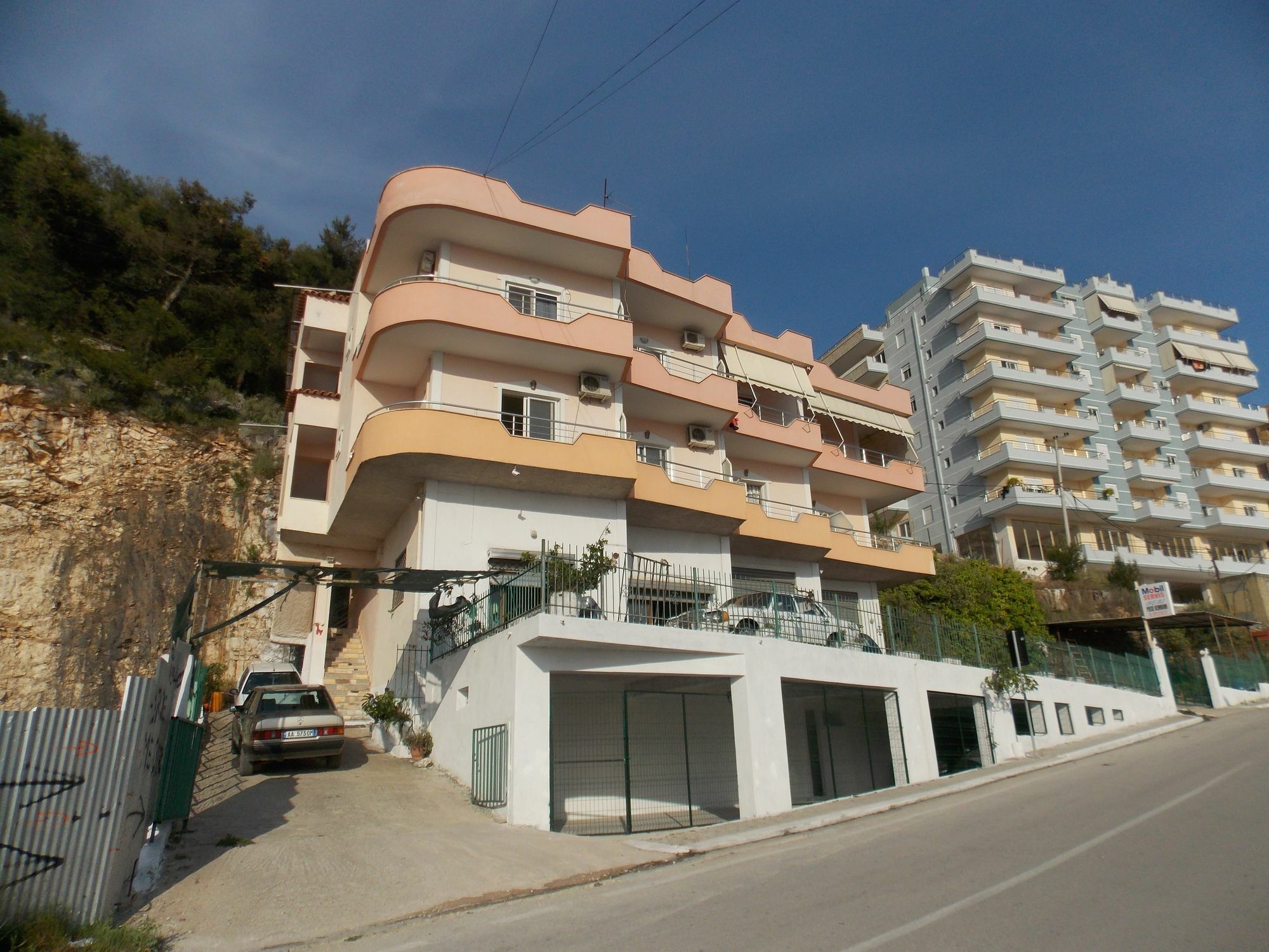 Bebi Hotel And Apartments Sarandë Exterior foto